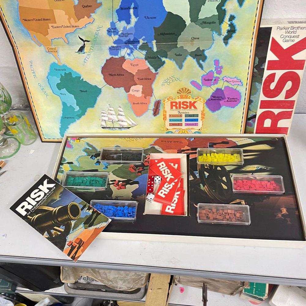 VINTAGE Risk 1980 Classic Board Game Parker Brothers No. 44 HLBN